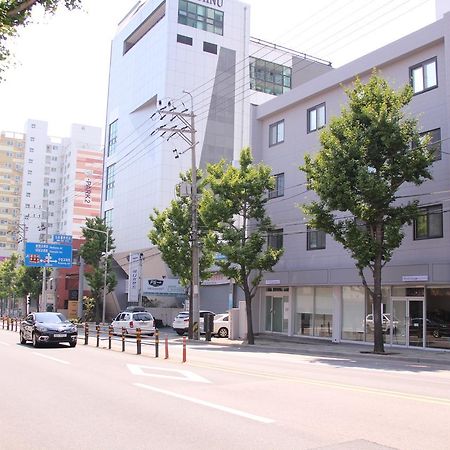 Wood House Hotel Busan Esterno foto